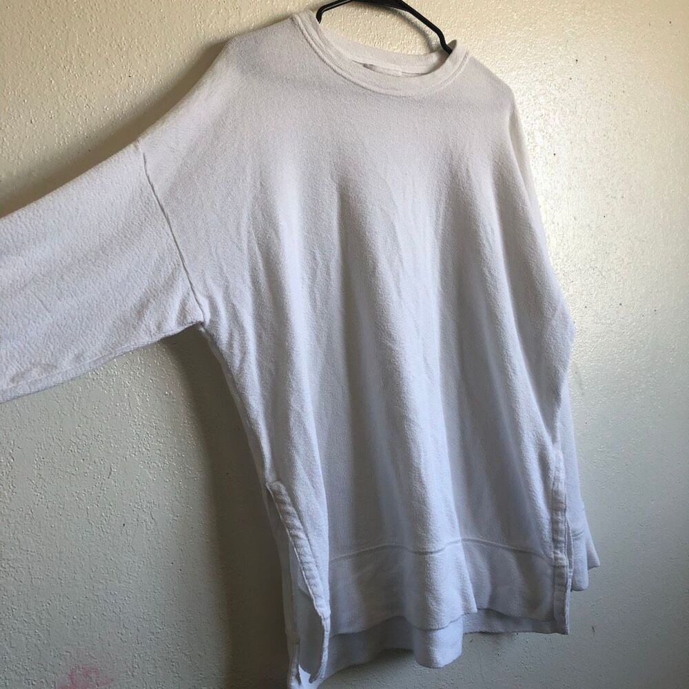 Aerie very oversized style boyfriend fit white long sleeve sweater pullover size - Picture 3 of 7